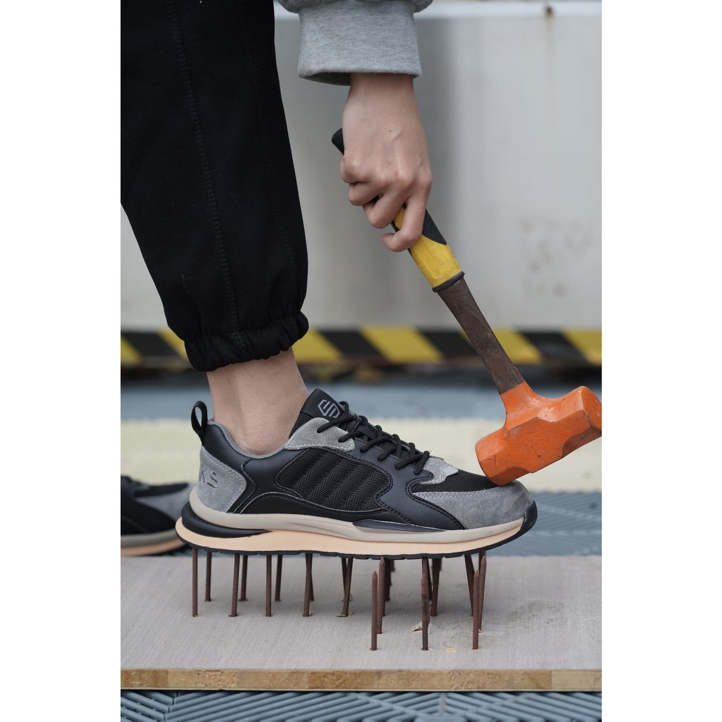 Shraks™ Venu Safety Shoes